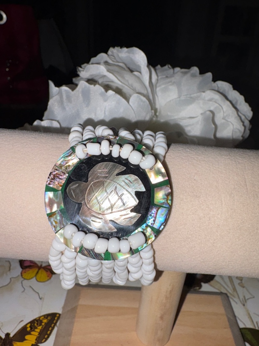 Vacation !! White Bead Abalon Shell Tropical Bracelet. Hand made.